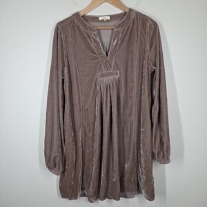 Easel Tan Champagne Velvet Long Sleeve Mini Dress Small V-Neck Notch Neck Preppy